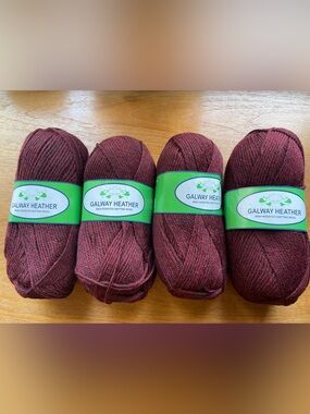 GALWAY Heather Wool Yarn x 4 NWT